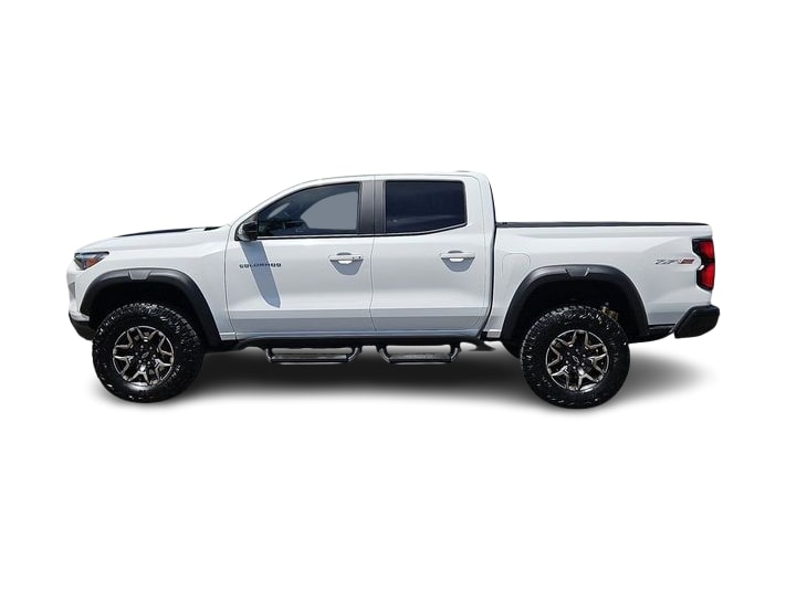 Thumbnail: 2024 Chevrolet Colorado - 3
