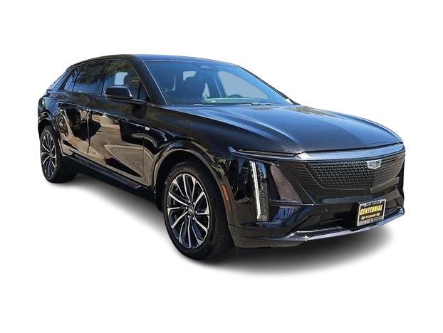 Thumbnail: 2024 Cadillac Lyriq - 19