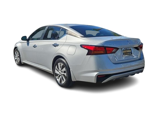 Thumbnail: 2021 Nissan Altima - 4