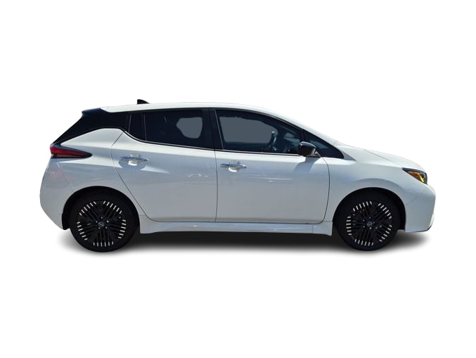 Thumbnail: 2023 Nissan Leaf - 23