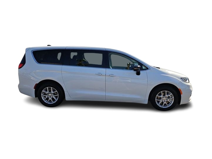 Thumbnail: 2024 Chrysler Pacifica - 23