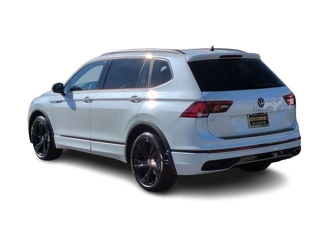Thumbnail: 2023 Volkswagen Tiguan - 4