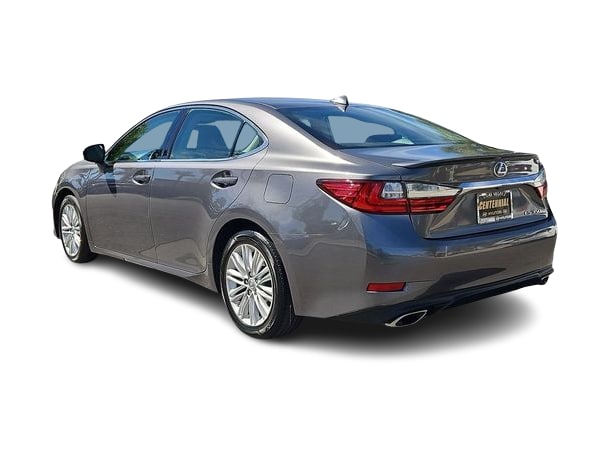 Thumbnail: 2017 Lexus ES - 4
