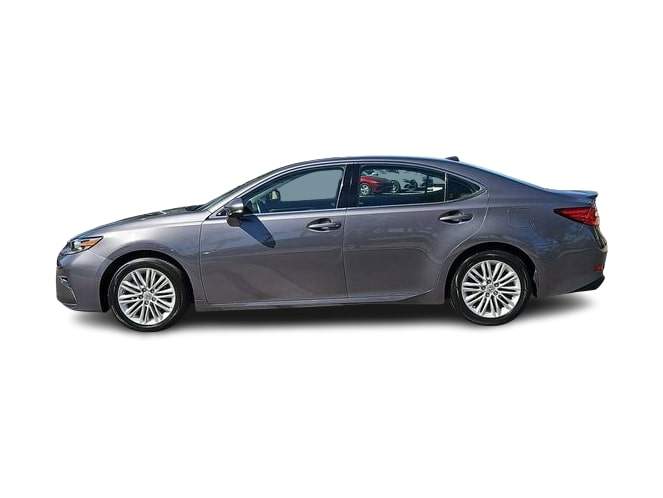 Thumbnail: 2017 Lexus ES - 3