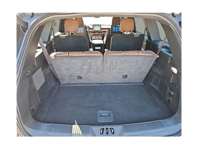 Thumbnail: 2023 Lincoln Aviator - 16