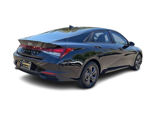 Thumbnail: 2022 Hyundai Elantra - 23