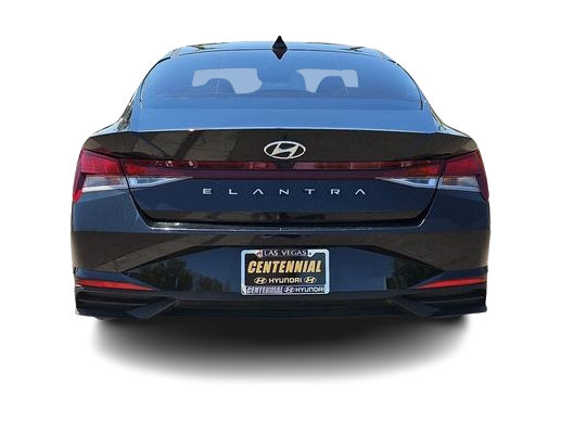 Thumbnail: 2022 Hyundai Elantra - 5