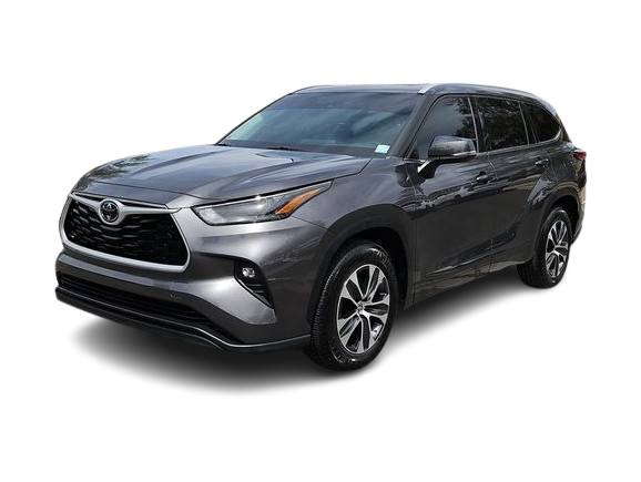 Thumbnail: 2022 Toyota Highlander - 21