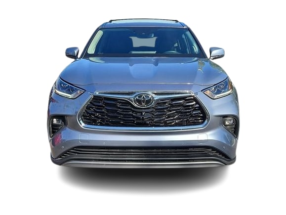 Thumbnail: 2023 Toyota Highlander - 6
