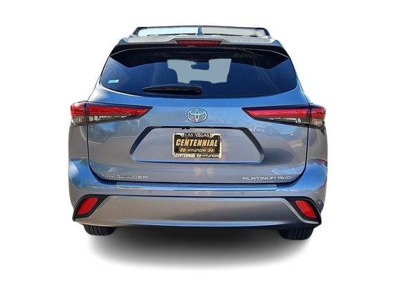 Thumbnail: 2023 Toyota Highlander - 5