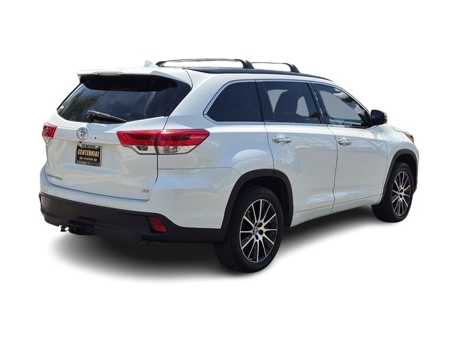 Thumbnail: 2017 Toyota Highlander - 23
