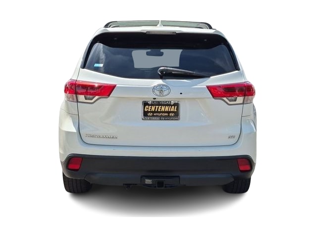 Thumbnail: 2017 Toyota Highlander - 5