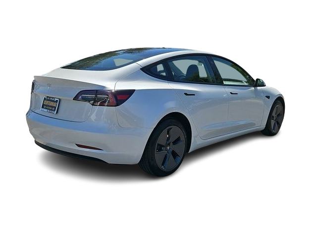 Thumbnail: 2023 Tesla Model 3 - 21