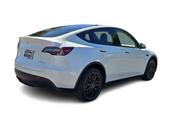 Thumbnail: 2023 Tesla Model Y - 19