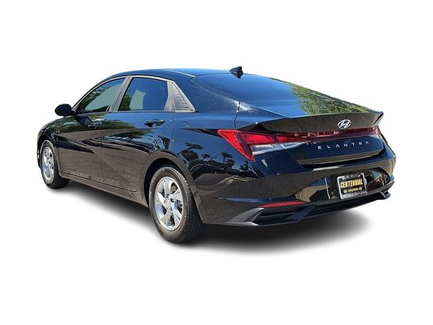 Thumbnail: 2023 Hyundai Elantra - 4