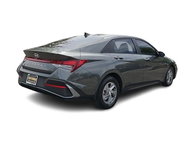 Thumbnail: 2024 Hyundai Elantra - 22