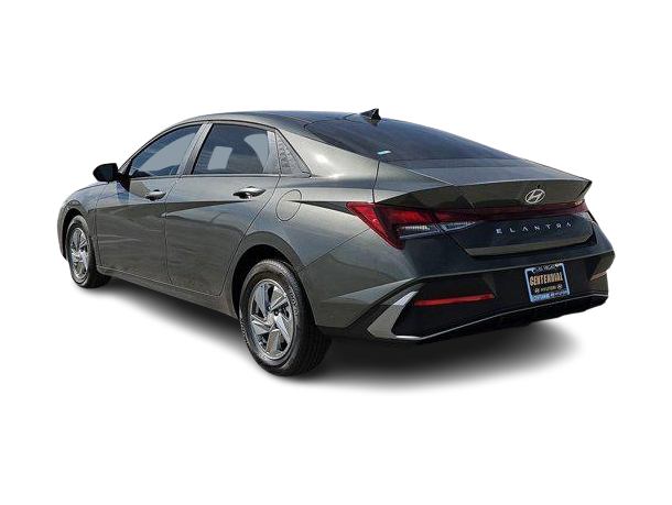 Thumbnail: 2026 Hyundai Elantra - 4