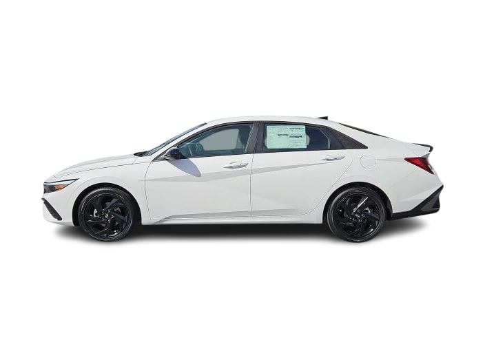 Thumbnail: 2026 Hyundai Elantra - 3