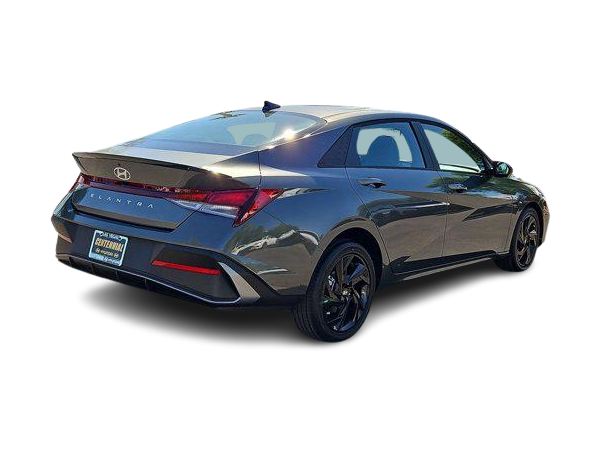 Thumbnail: 2026 Hyundai Elantra - 22