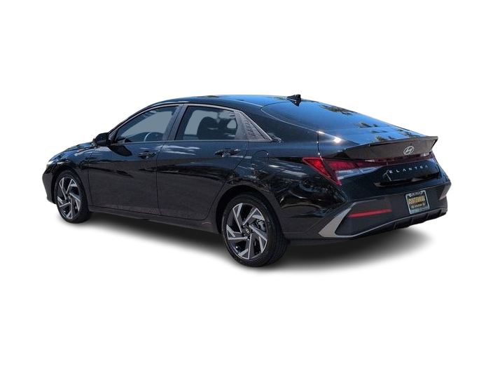 Thumbnail: 2025 Hyundai Elantra - 4