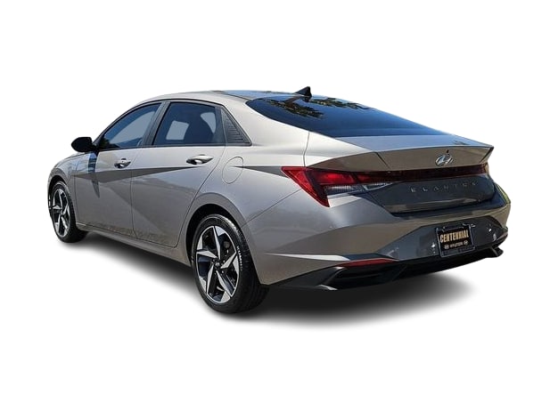 Thumbnail: 2023 Hyundai Elantra - 4