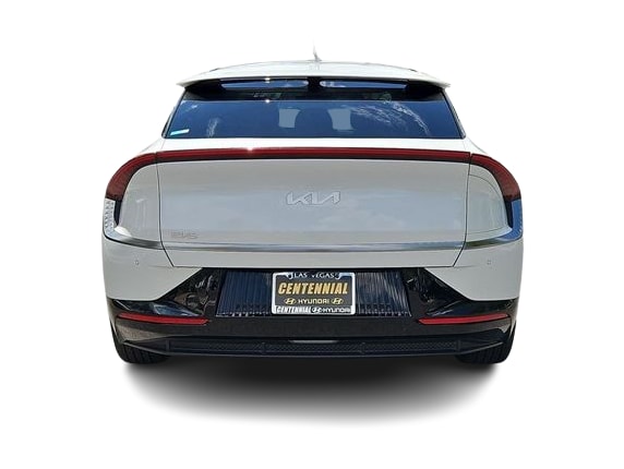 Thumbnail: 2022 Kia EV6 - 22