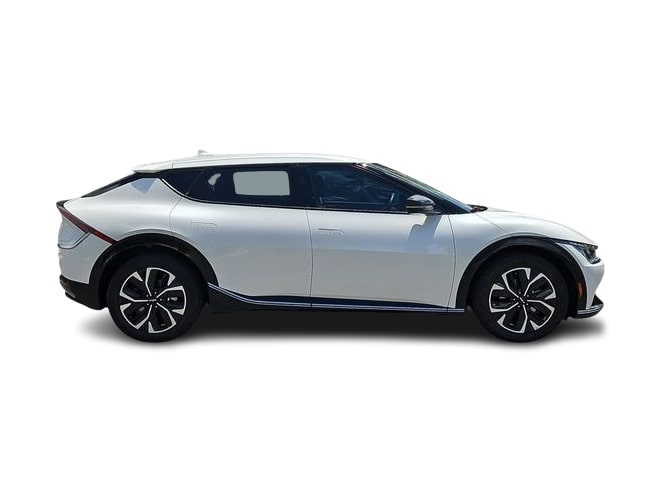 Thumbnail: 2022 Kia EV6 - 24