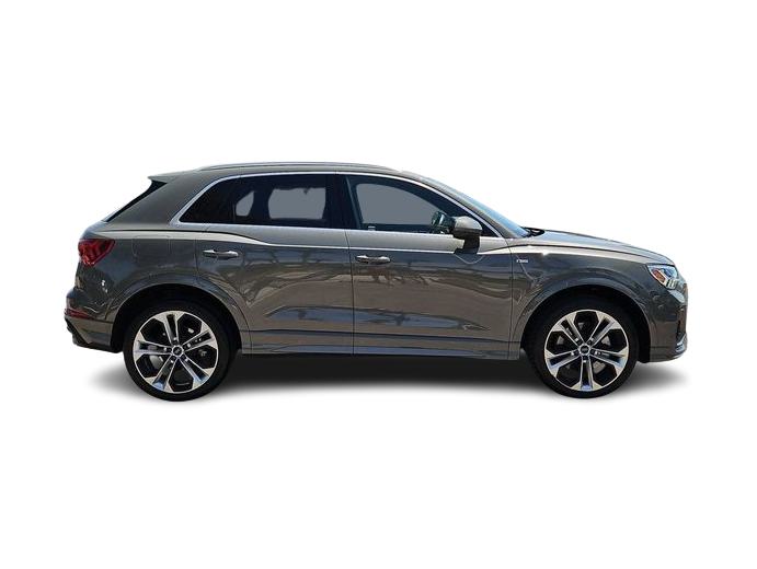 Thumbnail: 2021 Audi Q3 - 24