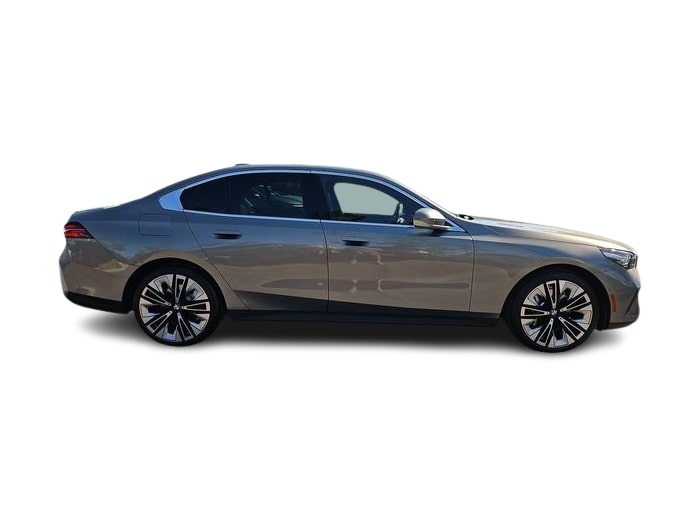 Thumbnail: 2025 BMW 5 Series - 24