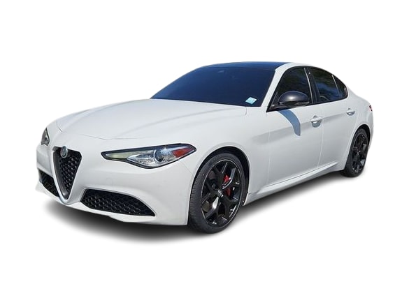 Thumbnail: 2021 Alfa Romeo Giulia - 21