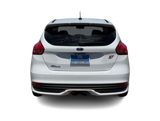 Thumbnail: 2016 Ford Focus - 5