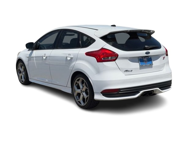 Thumbnail: 2016 Ford Focus - 4