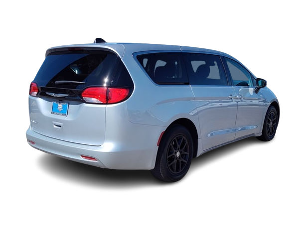 Thumbnail: 2023 Chrysler Voyager - 19