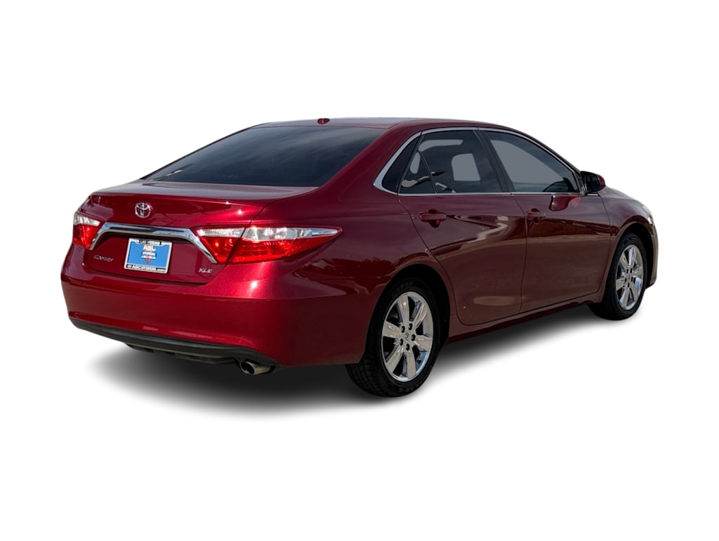 Thumbnail: 2015 Toyota Camry - 17