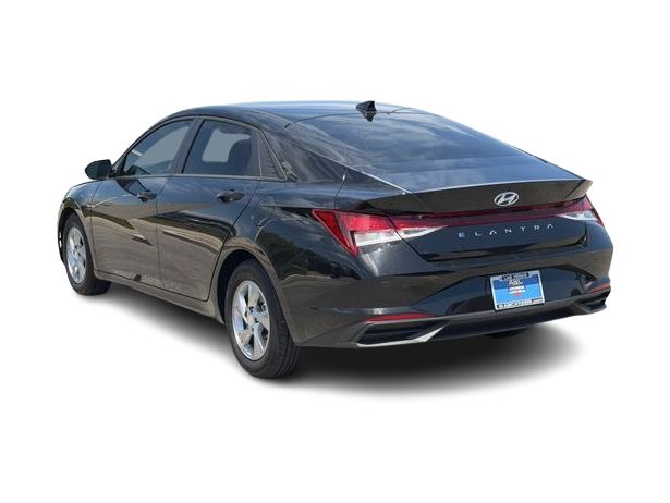 Thumbnail: 2022 Hyundai Elantra - 4