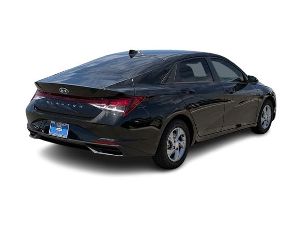 Thumbnail: 2022 Hyundai Elantra - 18