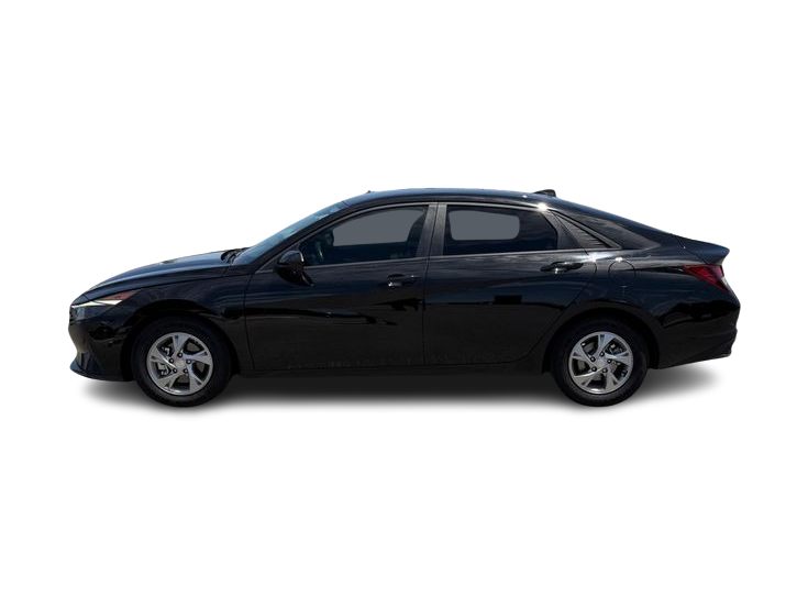 Thumbnail: 2022 Hyundai Elantra - 3