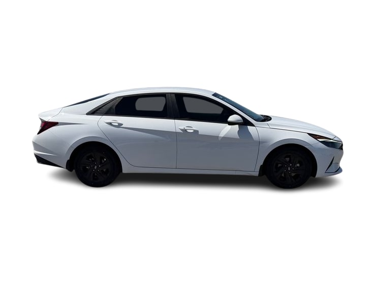 Thumbnail: 2023 Hyundai Elantra - 19