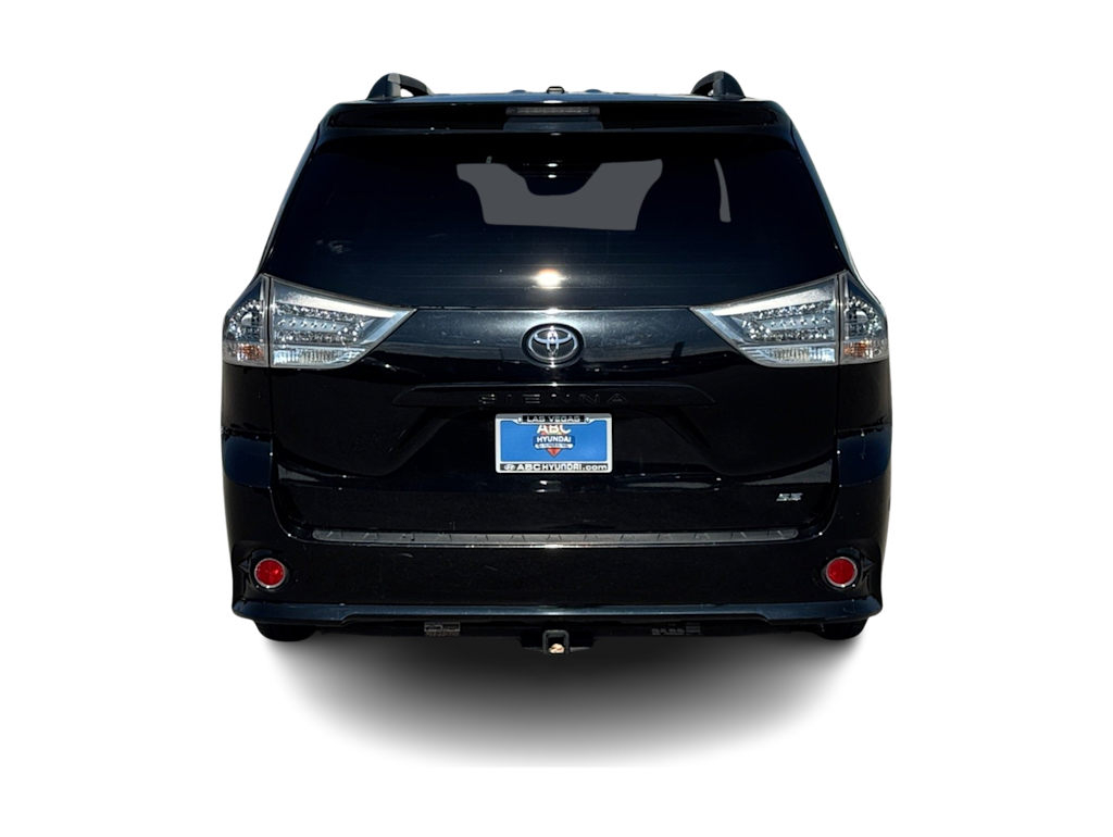 Thumbnail: 2016 Toyota Sienna - 5