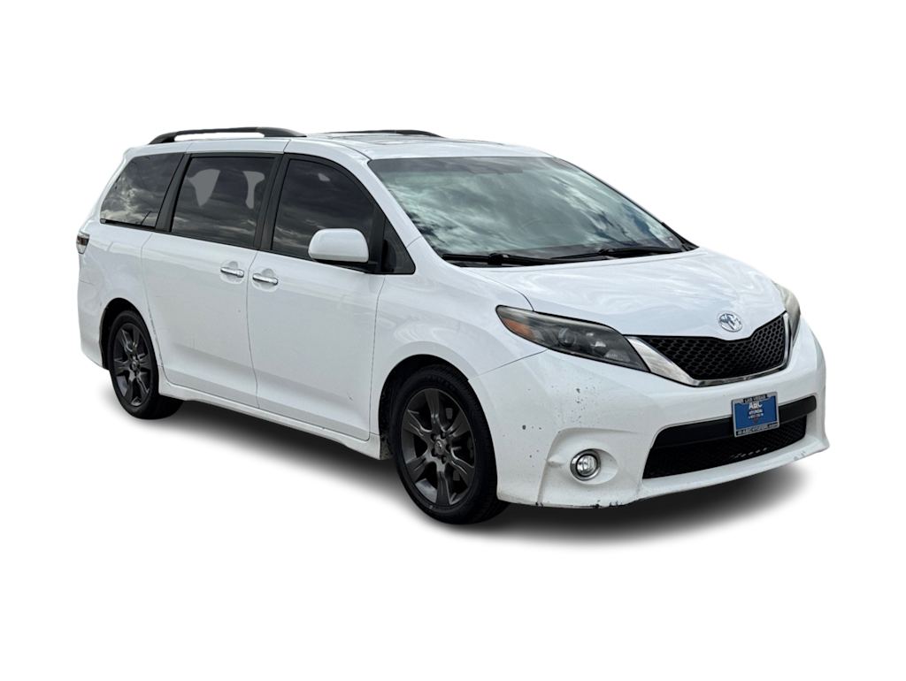 Thumbnail: 2015 Toyota Sienna - 19