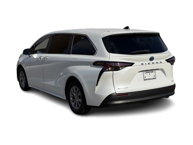 Thumbnail: 2025 Toyota Sienna - 4