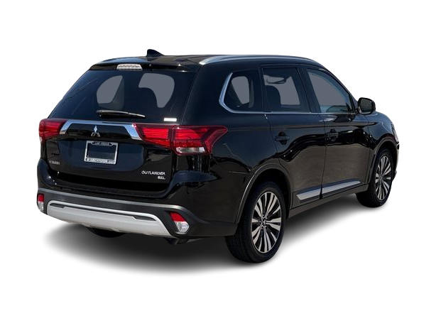 Thumbnail: 2019 Mitsubishi Outlander - 18