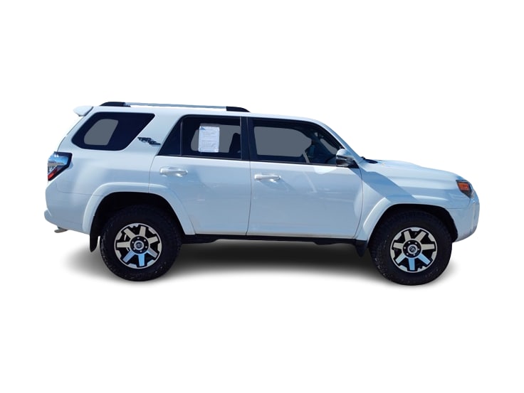 Thumbnail: 2017 Toyota 4Runner - 19