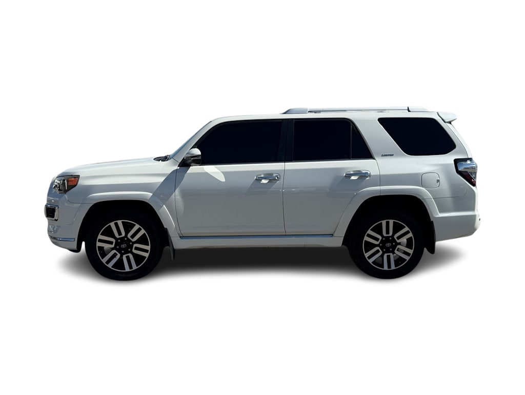 Thumbnail: 2016 Toyota 4Runner - 3