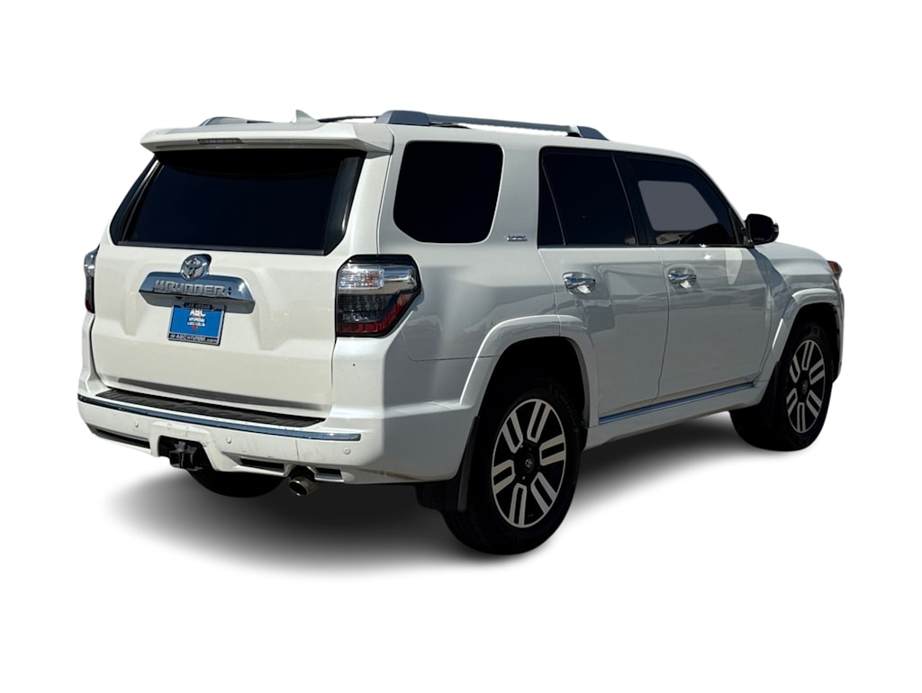 Thumbnail: 2016 Toyota 4Runner - 17