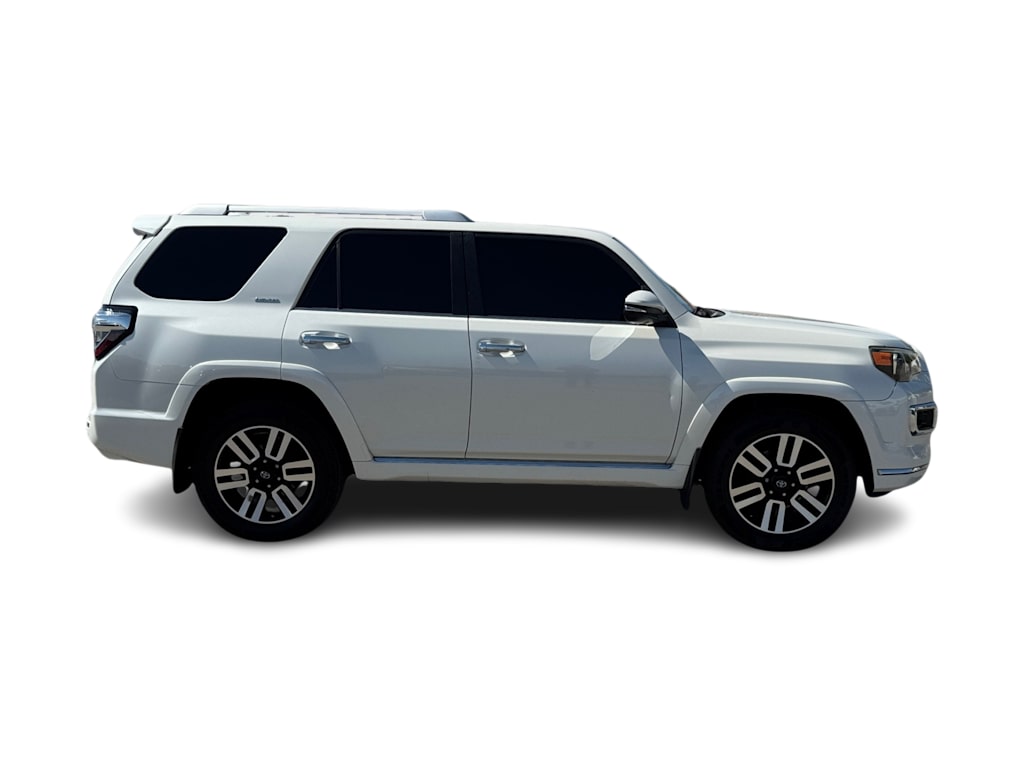 Thumbnail: 2016 Toyota 4Runner - 18