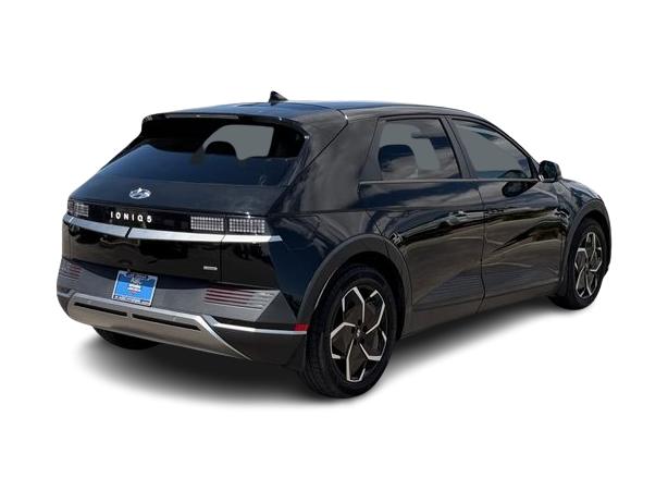 Thumbnail: 2023 Hyundai Ioniq 5 - 17