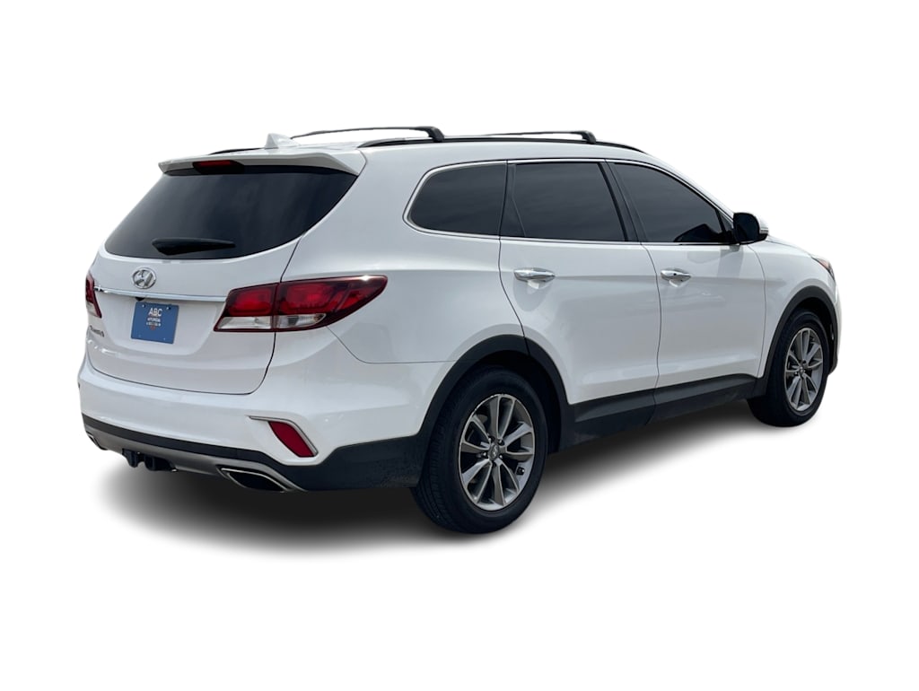 2017 Hyundai Santa Fe SE 15