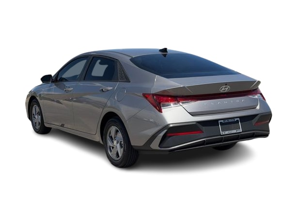 Thumbnail: 2024 Hyundai Elantra - 4