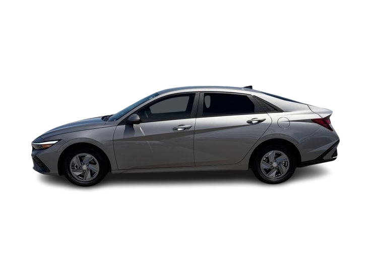 Thumbnail: 2024 Hyundai Elantra - 3